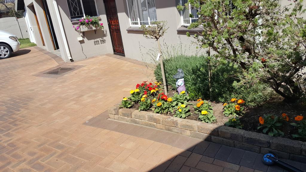 8 Ibis Lane Guest House Johannesburg Eksteriør billede